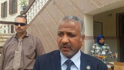 د. أسامة عبد الرؤوف بعد إدلائه بصوته: غدا إجازة للمشاركة في الانتخابات