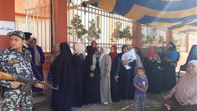 أهالي الأسمرات يشاركون بكثافة في الانتخابات 