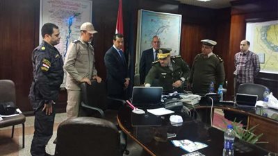 محافظ أسيوط يطمئن على خطة تأمين الانتخابات الرئاسية