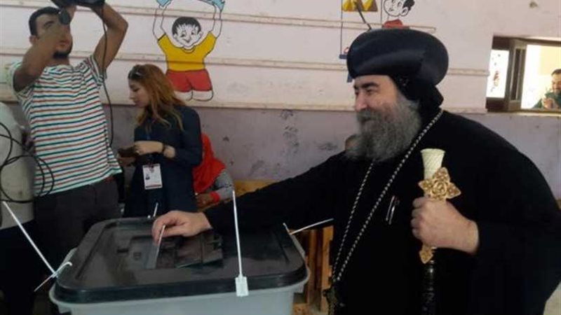 مطران أسيوط يدلي