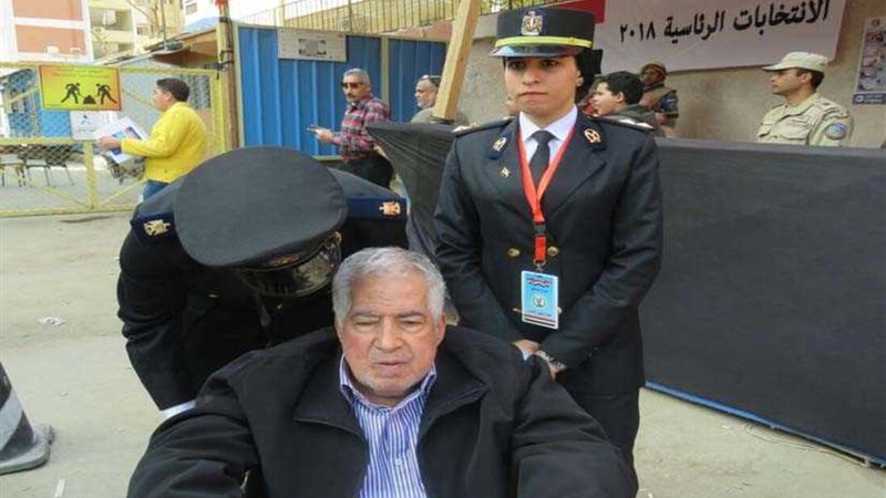 الشرطة والشعب في