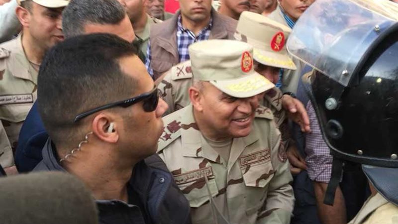 وزير الدفاع يتفقد