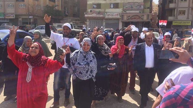 حضور مكثف للناخبين