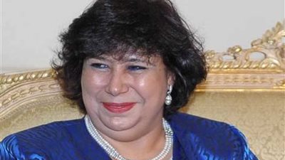 وزيرة الثقافة تشهد عرض 