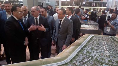 وزير الإسكان يفتتح معرض سيتي سكيب 