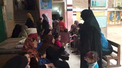 ناخبو الغربية يتحدون الطقس السيئ بالخروج للتصويت (صور)