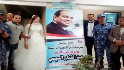 عروسان يشاركان في الانتخابات بشبرا الخيمة