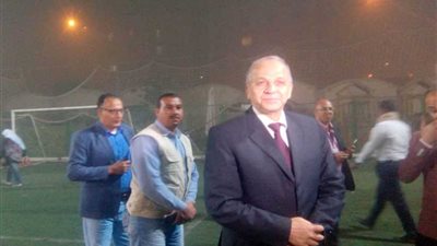 محافظ القليوبية يدلي بصوته.. ويؤكد الطقس لم يثنِ المصريين عن المشاركة في الانتخابات