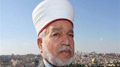 المفتي العام للقدس يدعو لصلاة الجمعة في الأقصى