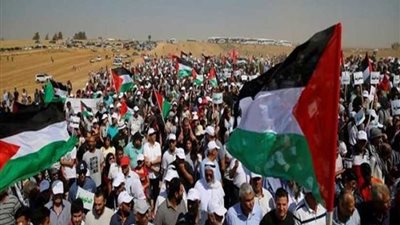 توافد أهالي 