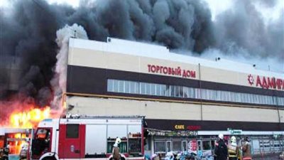 أهالي ضحايا حريق روسيا يقاضون فرق الإطفاء