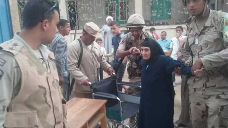 مسنة: انزلوا انتخبوا