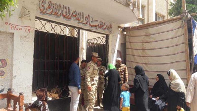 الكبار والسيدات يتصدرون