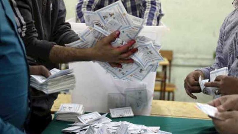 دكرنس.. السيسي 99