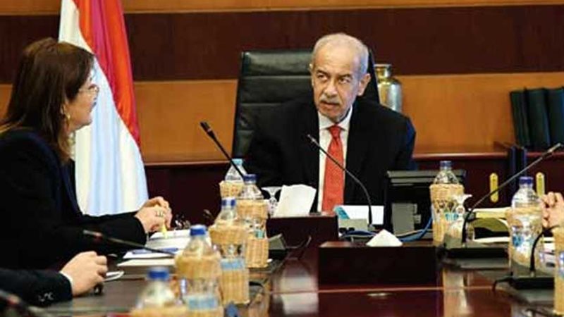 إسماعيل يستعرض تفاصيل