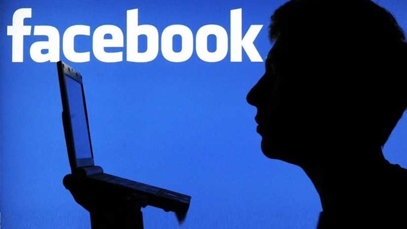 فيسبوك تقاوم نفسها