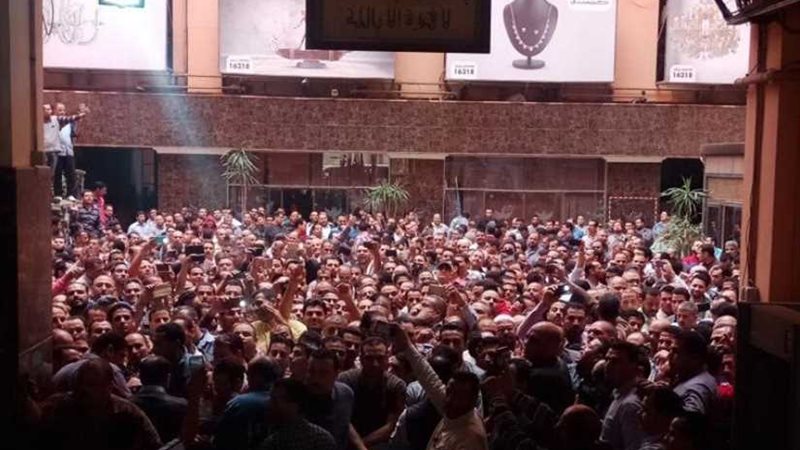 بالصور.. 3000 عامل