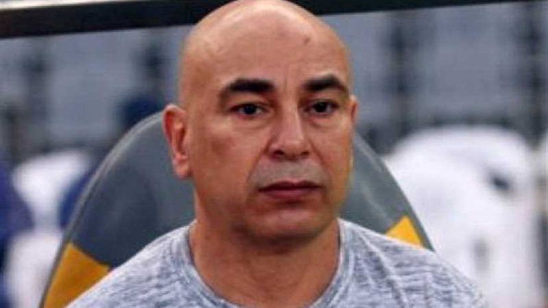 العميد يضع لمساته