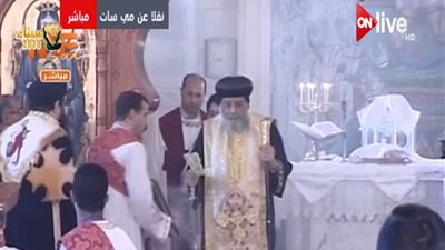 بالفيديو ..البابا تواضروس يرأس قداس أحد الشعانين بكنيسة الساحل الشمالي