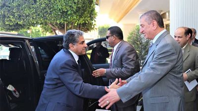 وزير البيئة يبحث مع محافظ كفر الشيخ منظومة إدارة المخلفات