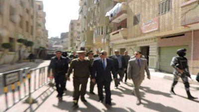 بالصور.. مدير أمن البحيرة يتفقد خدمات تأمين الكنائس