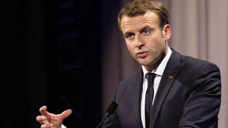 رئيس فرنسا يحذر من