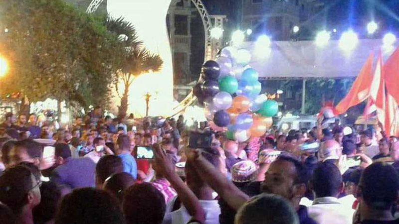 احتفالا بفوز الرئيس..