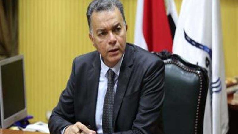 وزير النقل يدشن القاطرتين