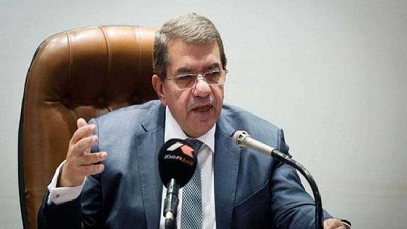 وزير المالية يتوقع