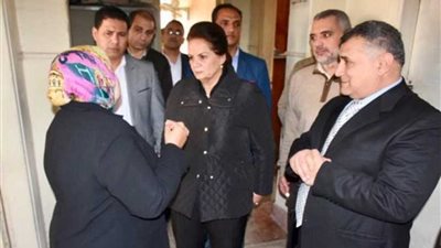 محافظ البحيرة تتفقد إدارة الأملاك بديوان عام المحافظة