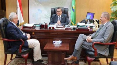 الفيوم تبحث سبل التعاون مع السفير الإيطالي ومنسق الأمم المتحدة