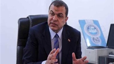 القوى العاملة تحذر راغبي العمل بالخارج من سماسرة التأشيرات المزيفة والحرة