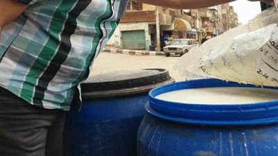 ضبط 10 أطنان لبن فاسد في بني سويف