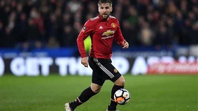 صحيفة إسبانية: برشلونة غير مهتم بالتعاقد مع لوك شو