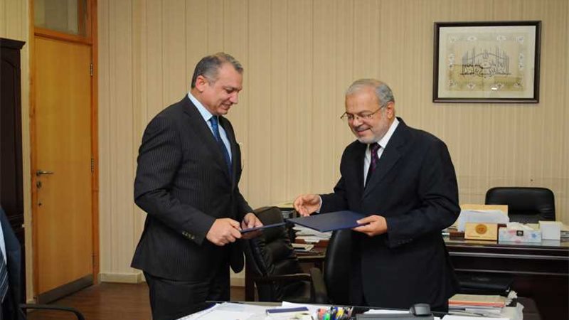 اتفاقية تعاون بين