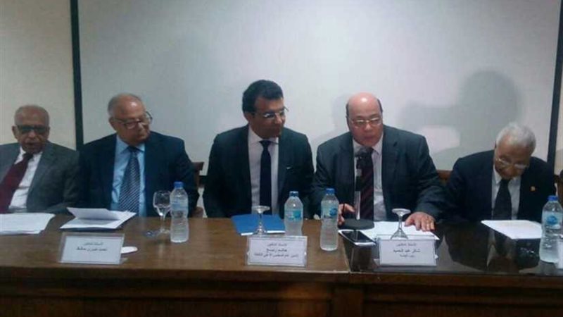 خبراء علم النفس يطالبون