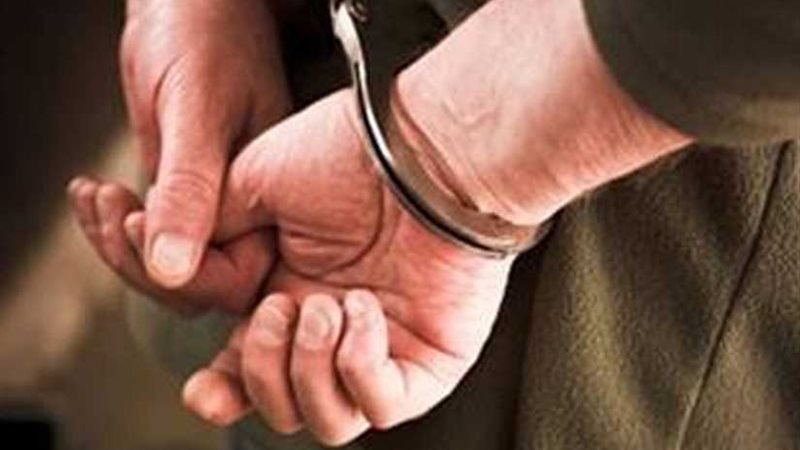 ضبط مسجل خطر وآخرين