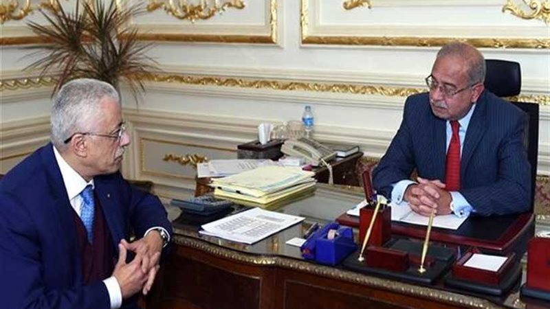 رئيس الوزراء يبحث