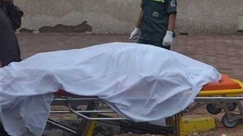 مقتل موظف داخل شقته