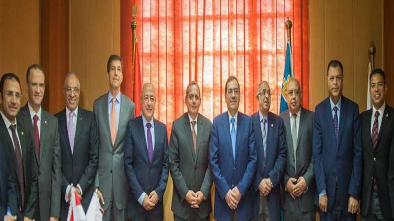 100 مليون دولار من