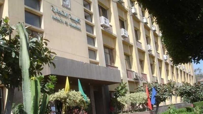 عميد تجارة عين شمس