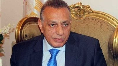 محافظ الجيزة يكلف مسؤليه رفع الإشغالات وكردون امني بمحيط الكنائس