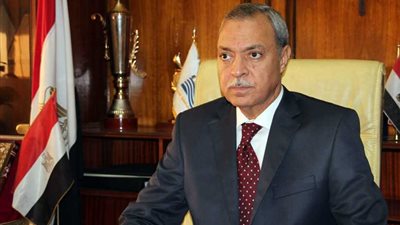 محافظ قنا يزور مطرانية الأقباط الأرثوذكس للتهنئة بعيد القيامة