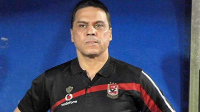 محسن وحمودي يقودان تشكيل الأهلي أمام سموحة