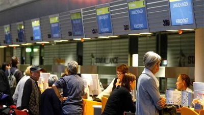 إلغاء مئات الرحلات الجوية بألمانيا بسب إضراب العمال