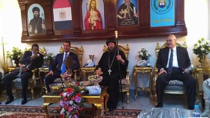 محافظ أسيوط يواصل