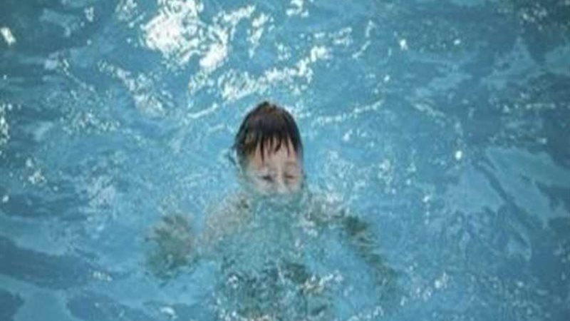 مصرع طفل غرقًا باحتفالات