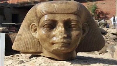 اكتشاف 450 قطعة أثرية للملك بسماتيك الأول بالمطرية