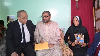 50 ألف جنيه لأسرة طالب سقط ببلاعة في شبرا