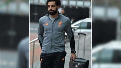 «صلاح» يصل على رأس بعثة ليفربول إلى مدينة مانشستر سيتي